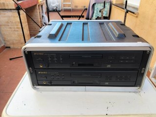 2 Reproductores CD Rack