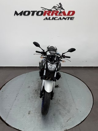 Yamaha MT-03