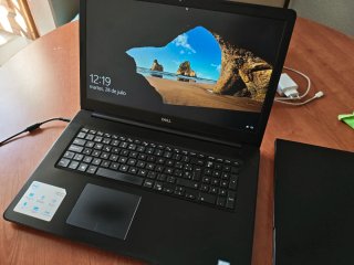 Portátil Dell Inspiron 17 Negro