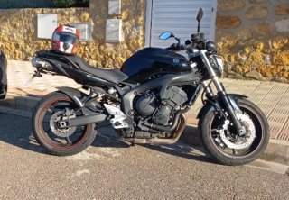 Yamaha FZ6 S2 Naked Negra
