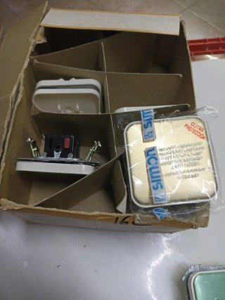 Pulsador o interruptor Simon 31 liquidación