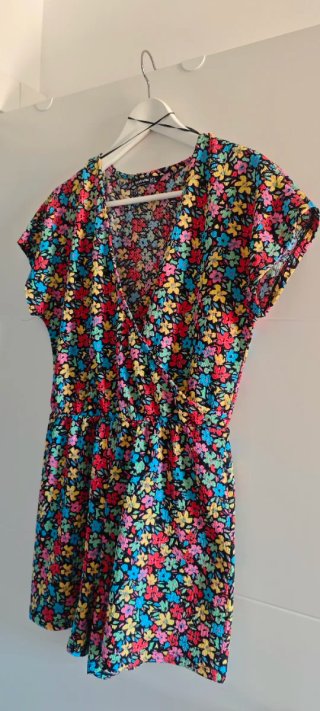Mono corto Stradivarius floral talla L