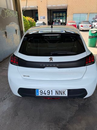 Peugeot 2008 2021