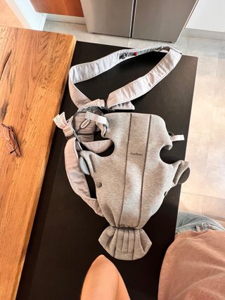 Mochila Portabebés BabyBjörn Gris