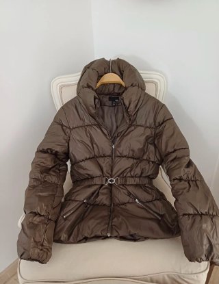 Plumífero H&M Marrón Talla M