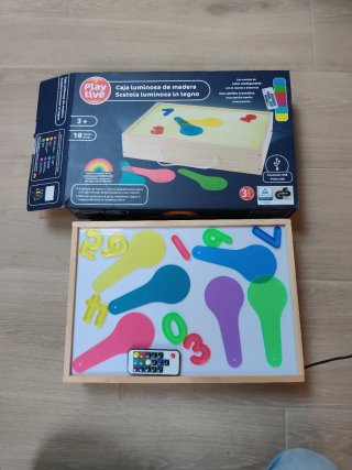 Caja Luminosa de Madera Playtive