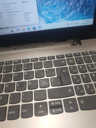 Portátil Lenovo Intel Core i3