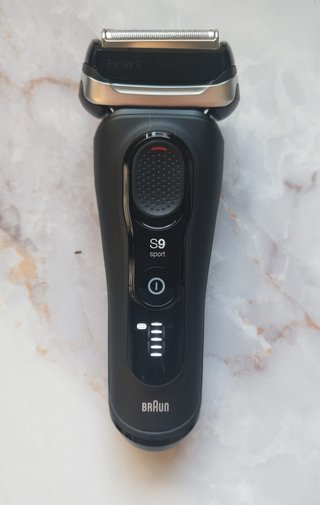 Afeitadora eléctrica braun Series 9 Sport  (Nueva)