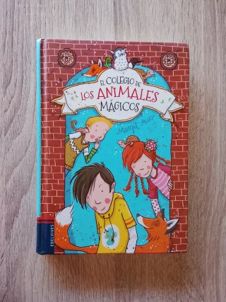 El colegio de los animales mágicos