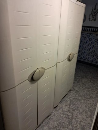 2 Armarios de plástico blanco
