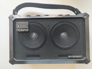 Amplificador Roland Estéreo Portátil