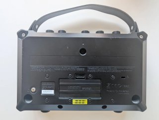 Amplificador Roland Estéreo Portátil