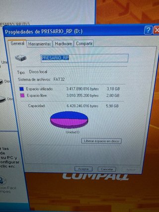 Ordenador HP Compaq Presario Antiguo XP 64 bits
