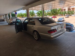 Mercedes-Benz Clase E 2001
