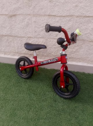 Bicicleta sin pedales RED BULLET