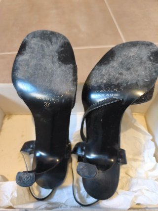 Sandalias D'SOLAS fiesta negras y plateadas