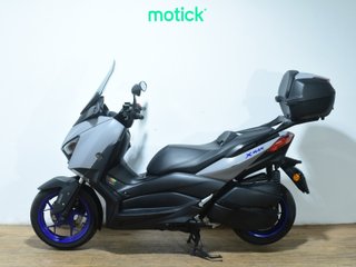YAMAHA XMAX 300 (TOP CASE)