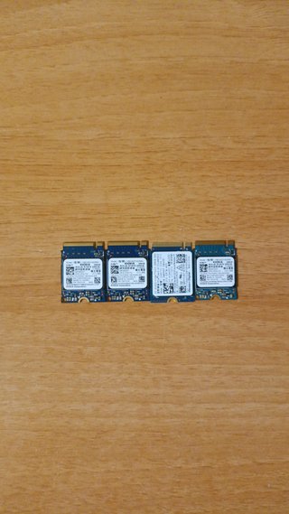 4 SSD NVMe M.2 2230 256GB Kioxia y WD