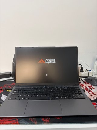 Portátil BENIRROS 15.6 Core i3 16GB RAM 512GB SSD
