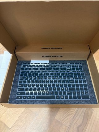 Portátil BENIRROS 15.6 Core i3 16GB RAM 512GB SSD