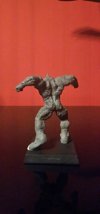 RHINO - FIGURA ESPECIAL PLOMO