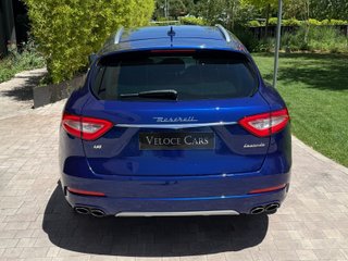 Maserati Levante Maserati Levante V6 350 HP AWD GranLusso