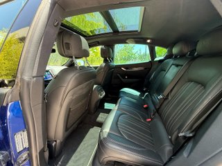 Maserati Levante Maserati Levante V6 350 HP AWD GranLusso