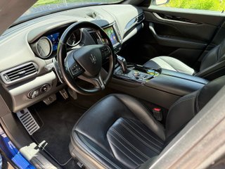 Maserati Levante Maserati Levante V6 350 HP AWD GranLusso