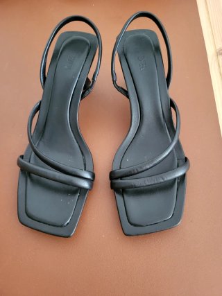 Sandalias Zara Negras Tiras