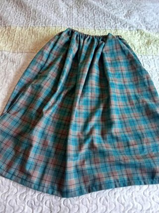 Traje de casera vasca nuevo talla 8-10 años