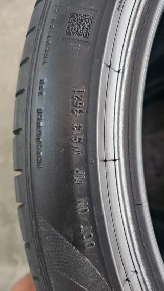 Neumáticos 315 35 21 Prelli Runflat