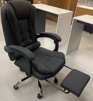 Silla de oficina ergonómica negra