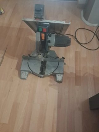 Sierra ingletadora profesional 400W