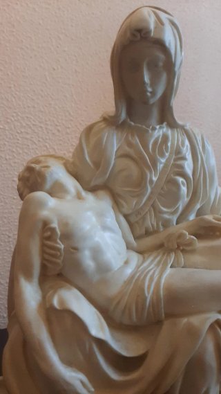 Statua della Pietà di Casa Santini / Ruggeri