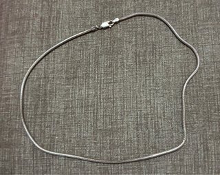 Collar plateado mujer