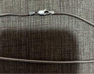 Collar plateado mujer