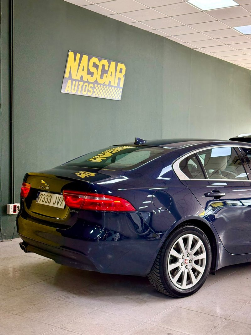 Jaguar XE 2016, foto 14