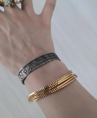 Bigiotteria donna: bracciali e ciondoli