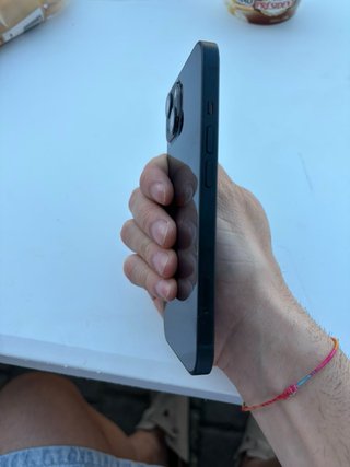 iPhone 13 Azul + cargador