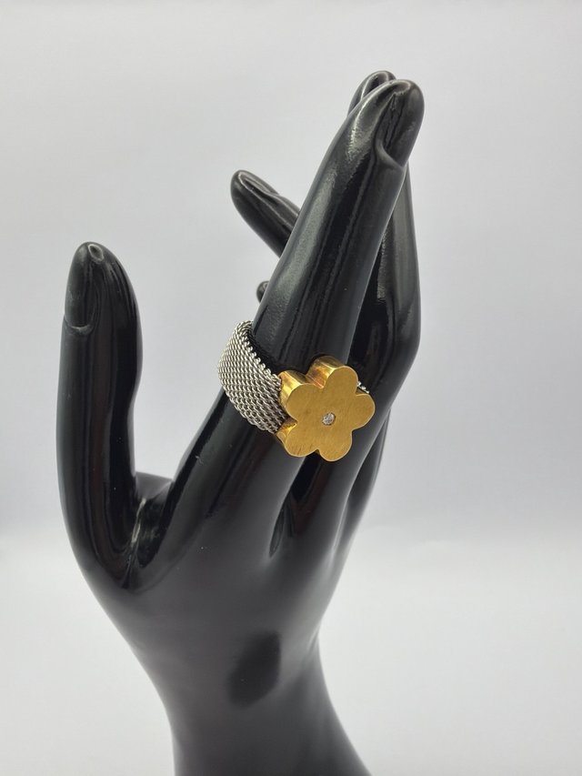 Anillo Flor Oro 18k y Acero