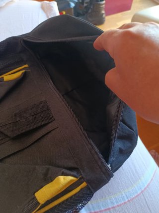 Mochila Batuka Negra y Amarilla