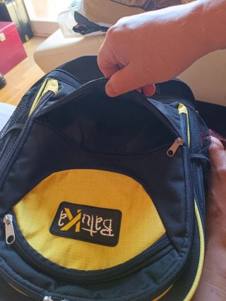Mochila Batuka Negra y Amarilla
