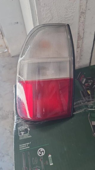 Piloto trasero Mitsubishi Pickup
