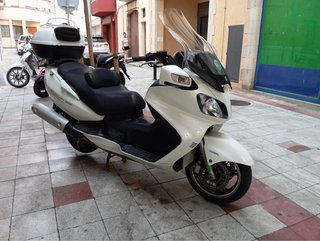Suzuki Burgman 650 2010 Blanca