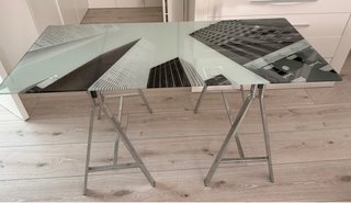 Mesa escritorio cristal diseño edificios