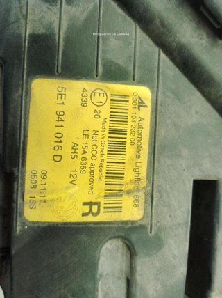 Faro derecho skoda 5e1941016e octavia iii 22950970