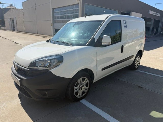Fiat Doblò Panorama 1.6 JTD Dynamic 2022