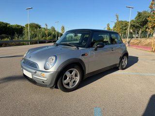 MINI Cooper 2003