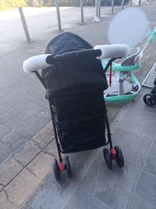 Cochecito para mascotas negro y gris