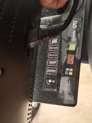 Televisión LG Full HD Negra